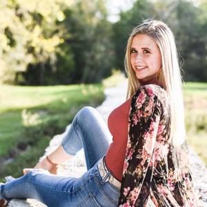 Meet your Posher, Hannah